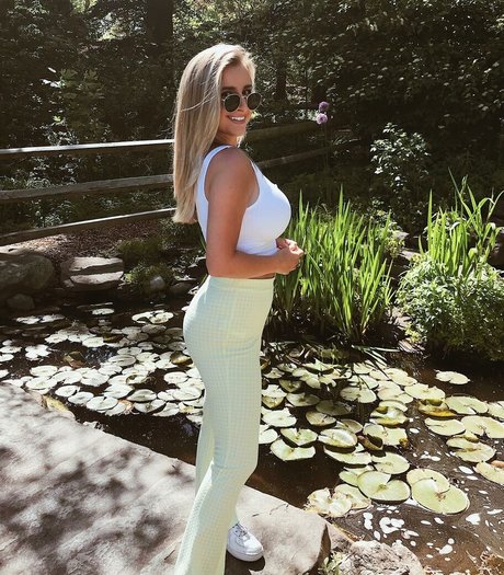 Taylor Z onlyfans nude leaks