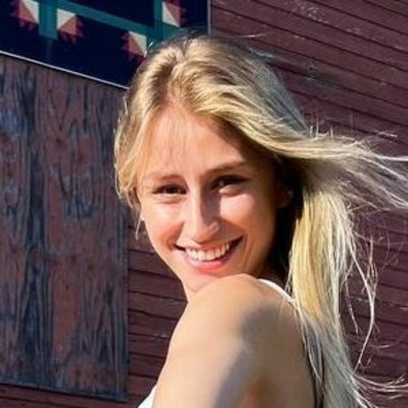 Hailey Azure onlyfans topless