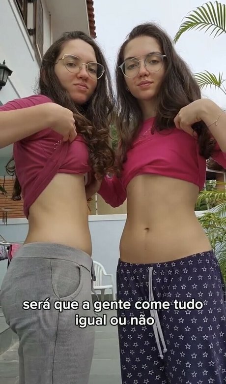 Mariagemeaoficial onlyfans strip tease