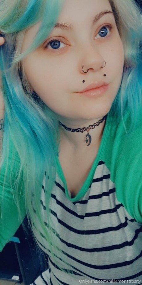 nikkimonstrosity onlyfans nudes leak