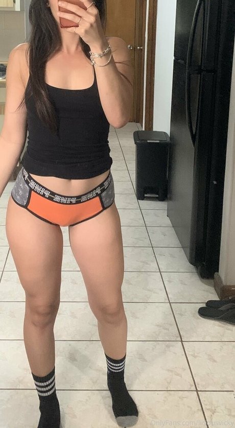 liciouzvicky naked onlyfans leak