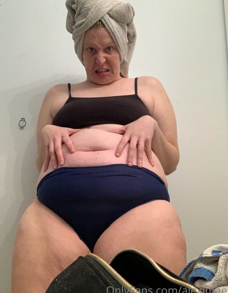 aleximae nude only fans leaks