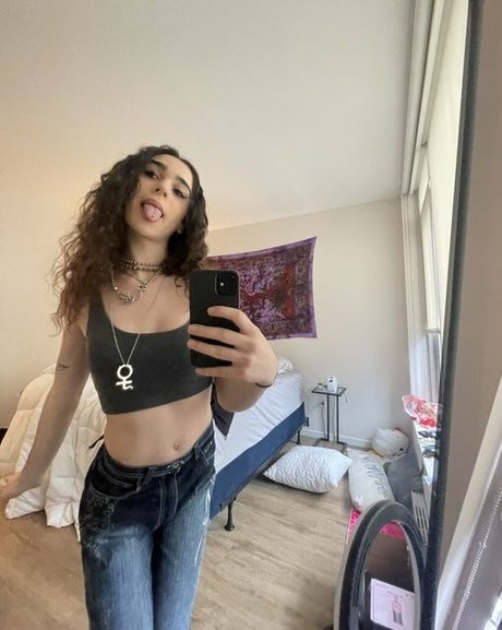 goddesszariaxx onlyfans nude content