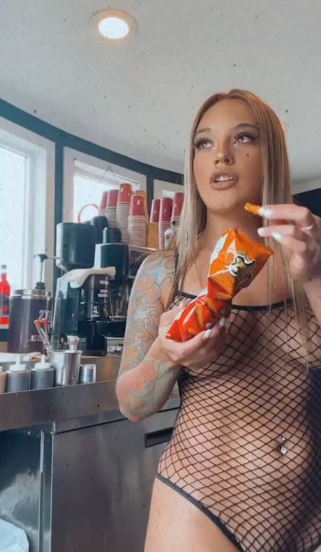 Sally Villagomez nude onlyfans