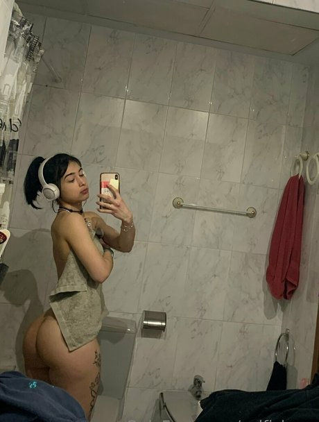 selfishara naked onlyfans pics