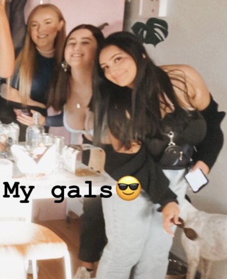 Sibel T nude onlyfans pics