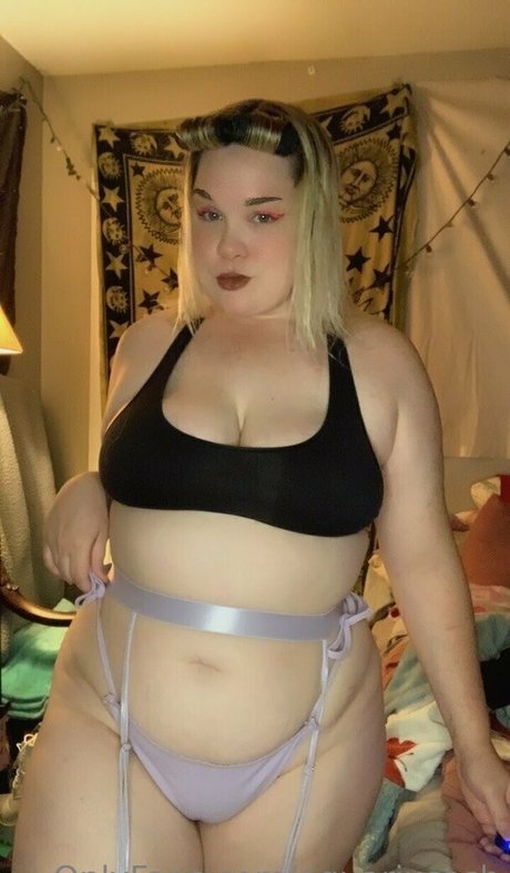 aquariusash onlyfans xxx