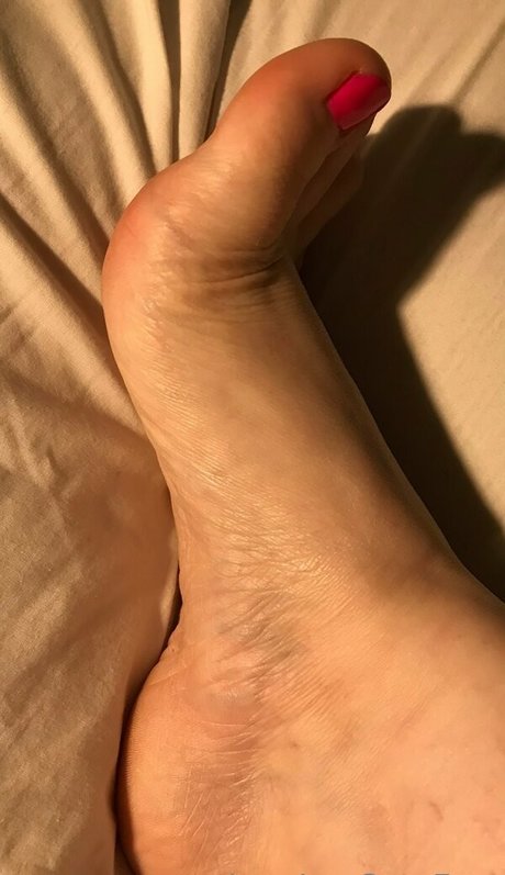 janeleecutefeet only fans pictures