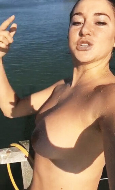 Shailene Woodley onlyfans post