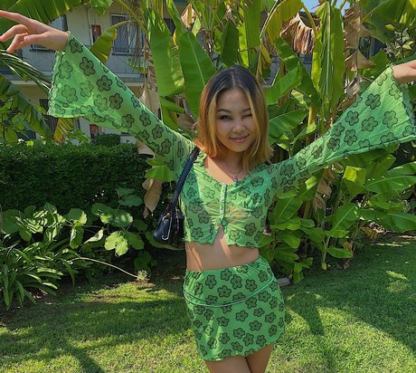 siamesesluts onlyfans content type