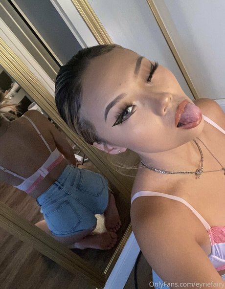 siamesesluts onlyfans nudes leaks