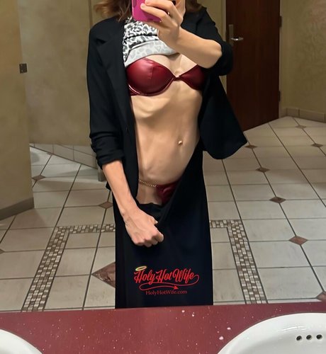 holyhotwife onlyfans tits