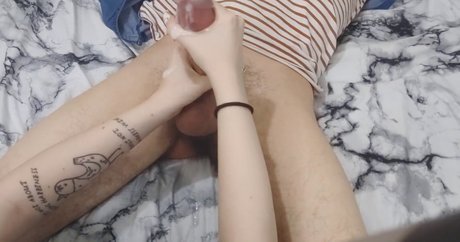 LilRedVelvettt onlyfans model images