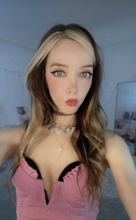 Holly Rosi Asmr nude onlyfans leaked