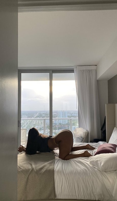 caamibernaal free onlyfans