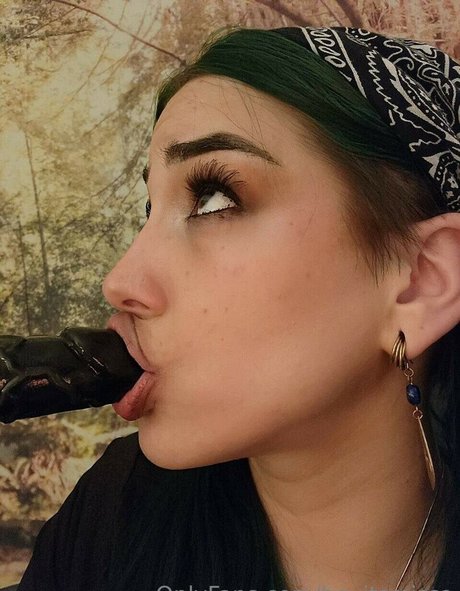 Alesa onlyfans photos