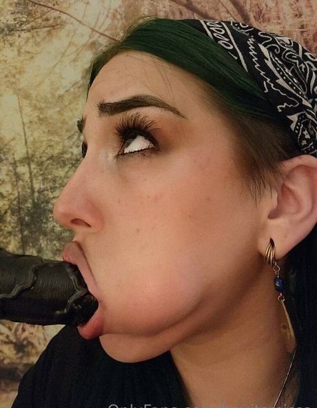 Alesa leaked only fans nudes