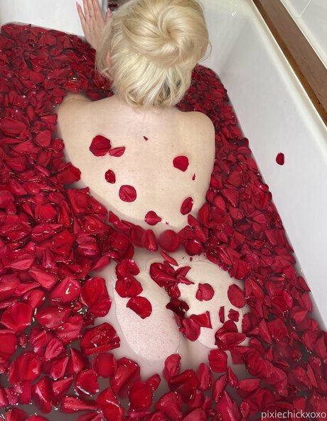 pixiechickxoxo is on onlyfans