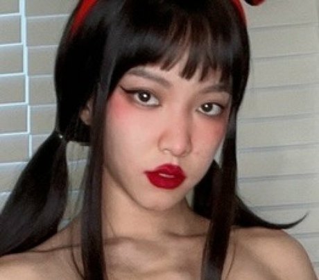 PinesoulAsian onlyfans boobs