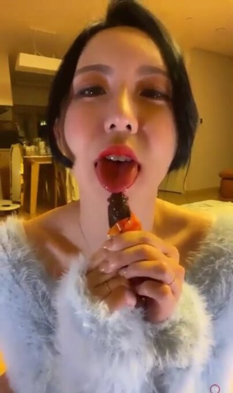 kimjeewoo529 naked onlyfans pics