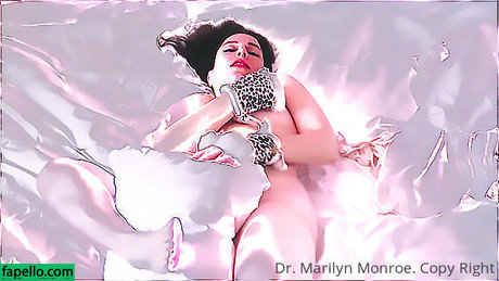 dr marilyn monroe onlyfans ass