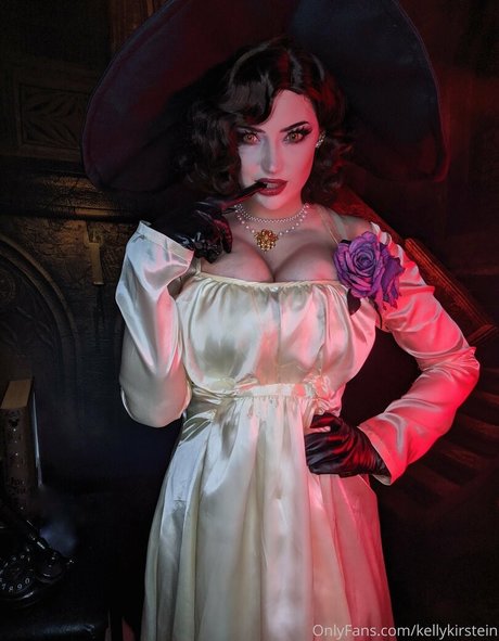 kellykirstein onlyfans model