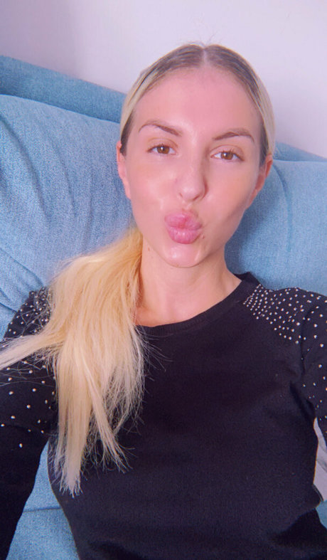 tonnia onlyfans uncensored