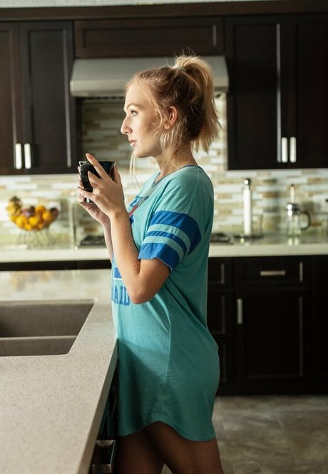 littleastronaut onlyfans naked leak