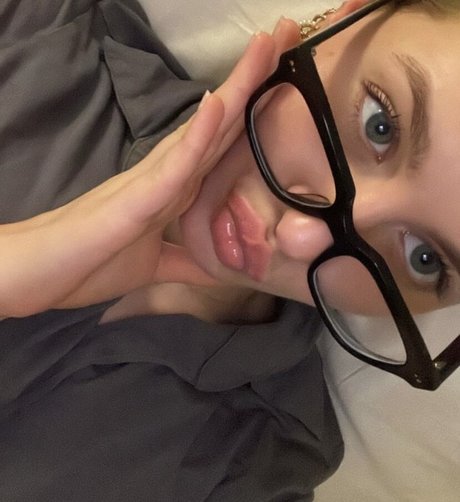 Natasha Bure Profile pic