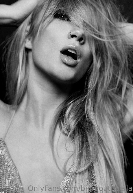 bigmouthbella only fans pics