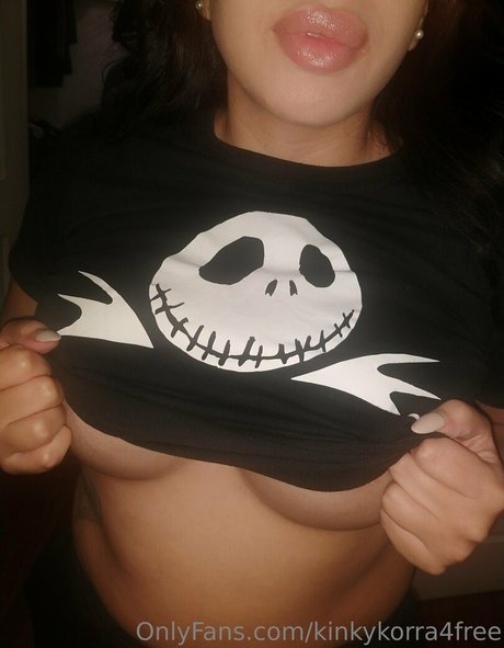 kinkykorra4free xxx onlyfans