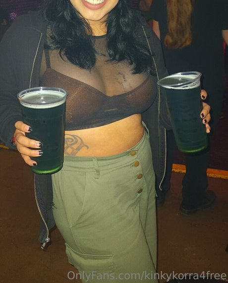 kinkykorra4free onlyfans lesk