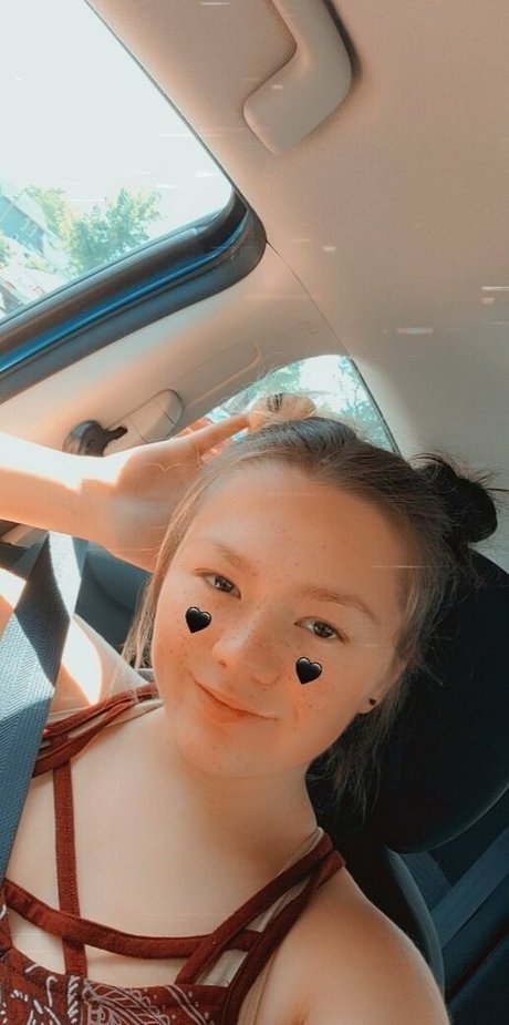 kenzie11000 onlyfans picture