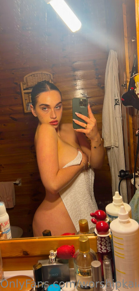 worshipkaia onlyfans nude leak