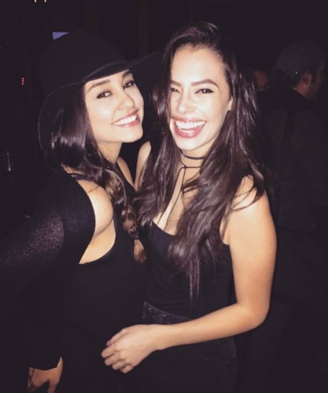 Yvette Monreal Profile pic