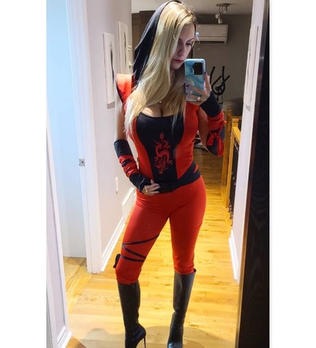 Eveline Do onlyfans public photos