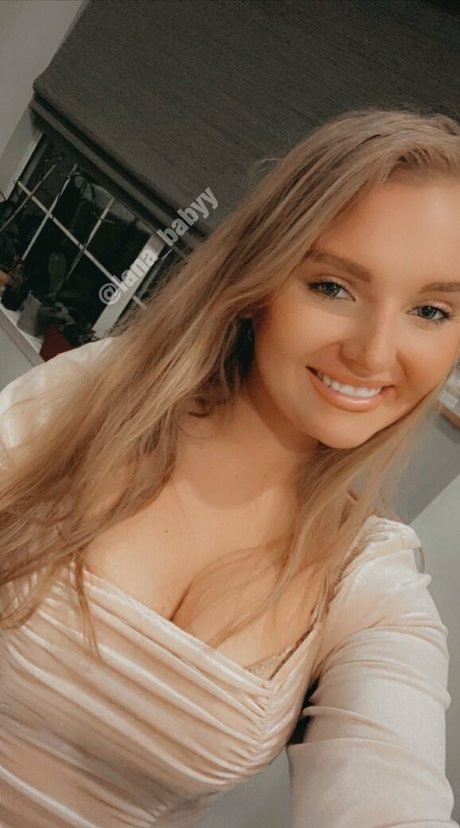 lana babyy onlyfans post