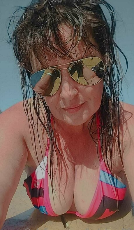 ladylara98 leaked only fans