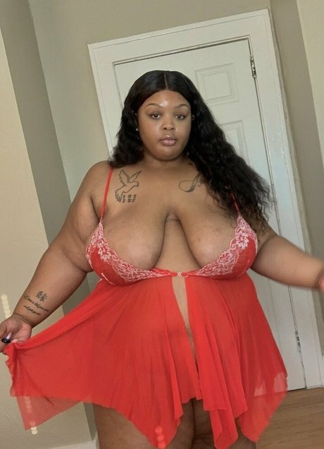 danekdanielle onlyfans boobs