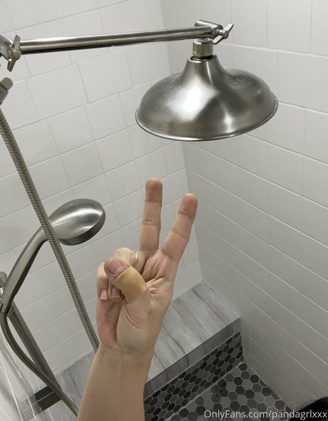 pandagrlxxx onlyfans pic