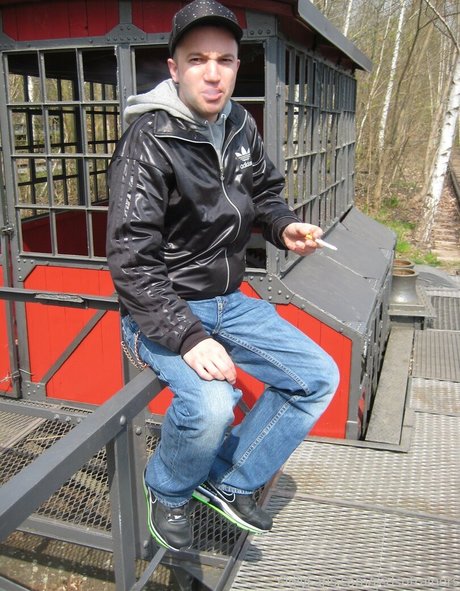 redsntrainers onlyfans nsfw