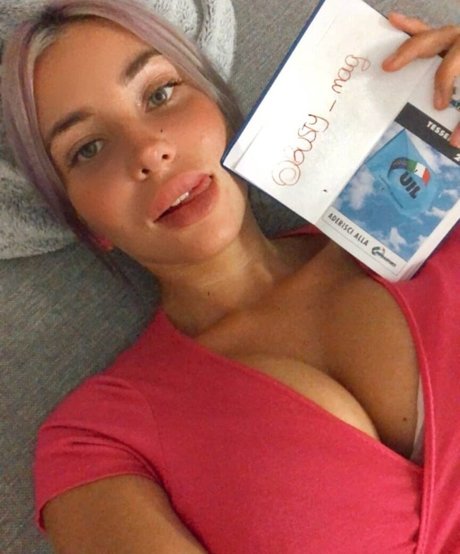 Busty Magazine fans only