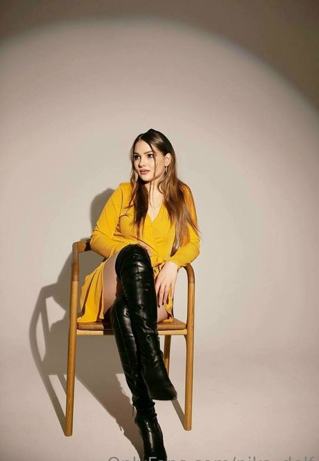 nika delf leaked onlyfans pics