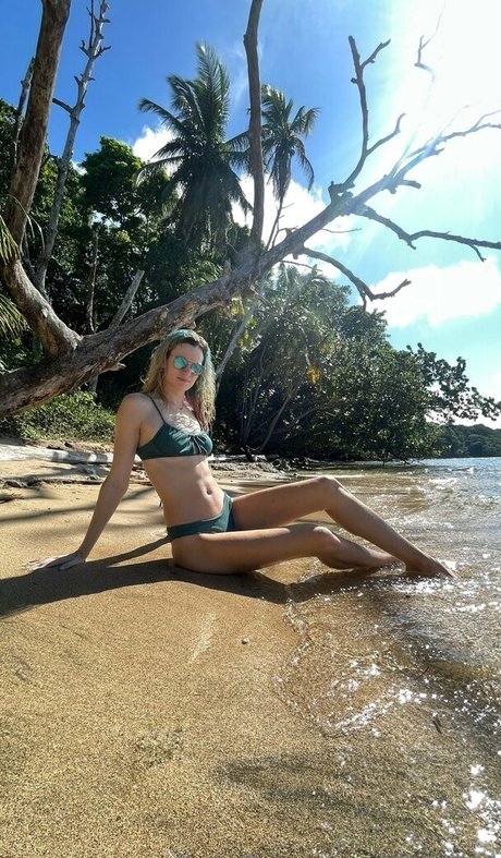 giahill nude onlyfans leaks