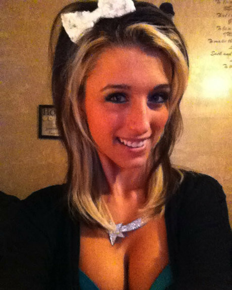 ohheymissfaye onlyfans leaked