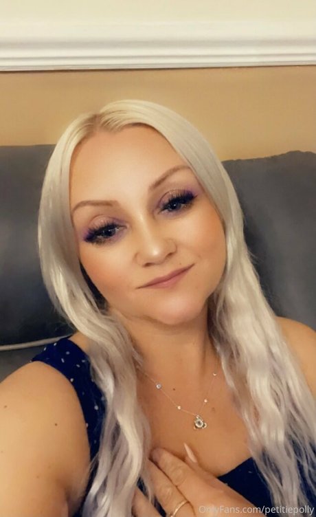 petitiepolly onlyfans sexy
