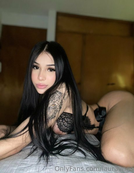 lauravngs onlyfans nude leaked