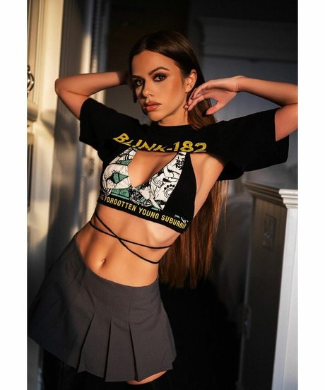 adelinesofficial naked leaked onlyfans