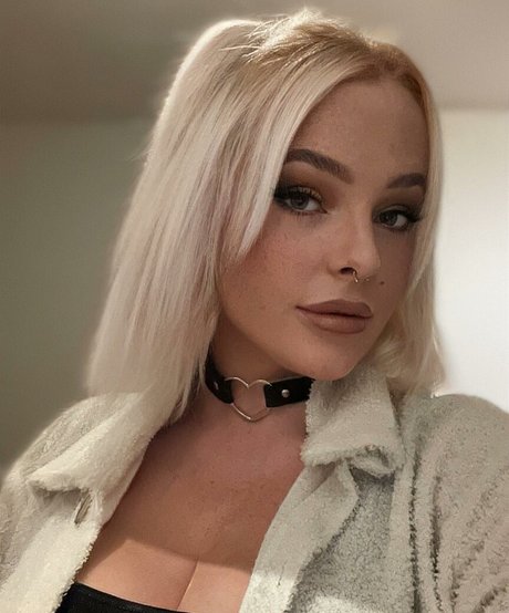 Sarah Neuhaus onlyfans leak nudes