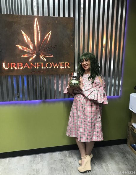 paisleehaze onlyfans leaked